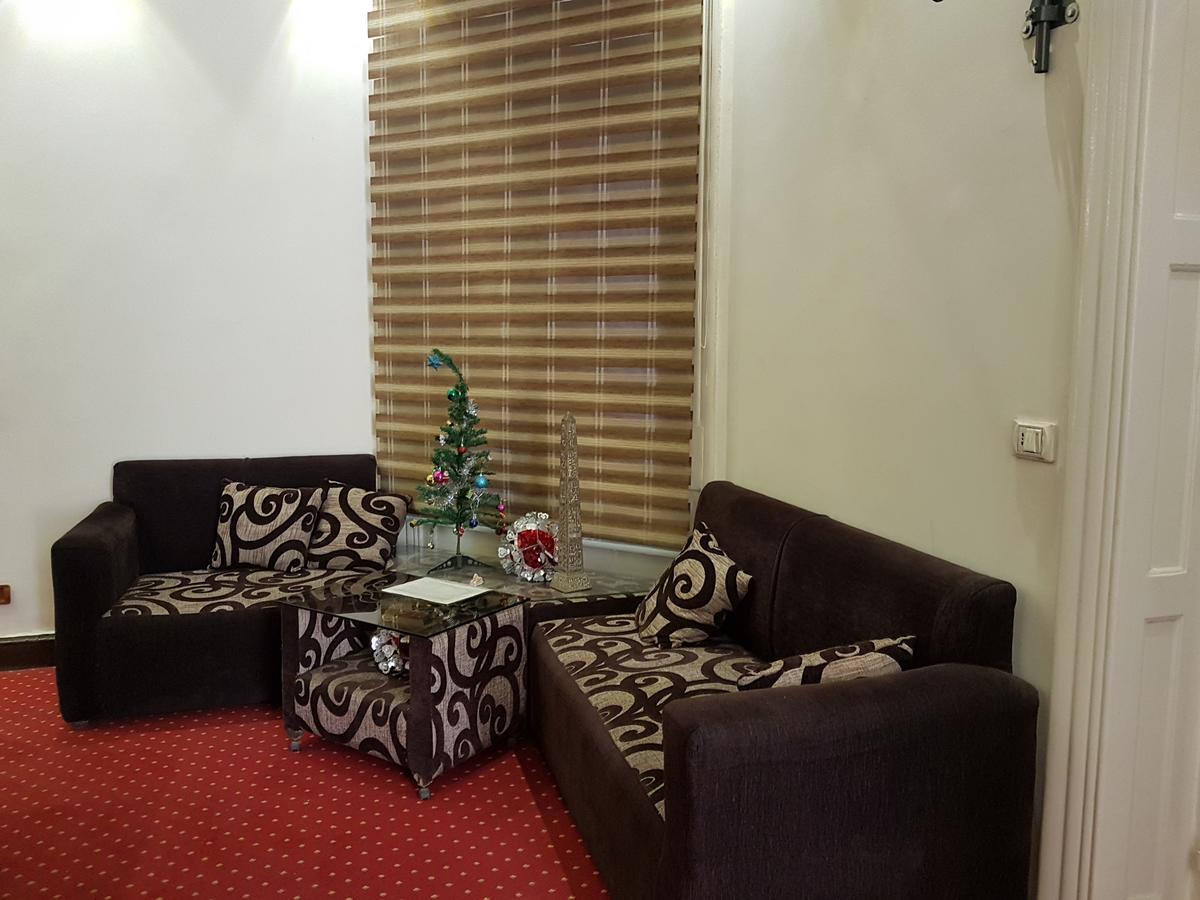 Paradise Hotel